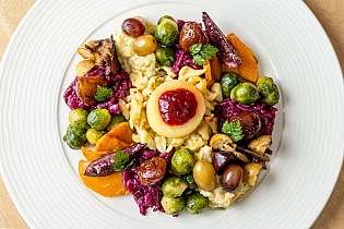 Der Herbst hat kulinarisch einiges zu bieten: feine Gemüse, eingelegte Früchte und hausgemachte Spätzli